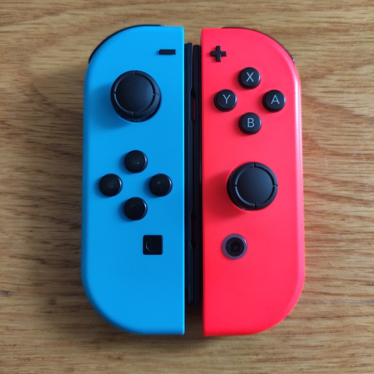 Nintendo Switch Joy-Con  ジョイコン ネオンレッド　ネオンブルー　左右セット