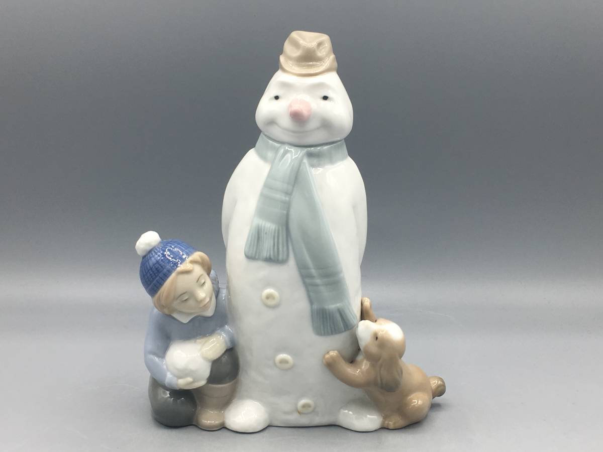 希少 リヤドロ LLADRO スノーマン 雪だるま ウィンターゲーム 少年 犬 雪合戦 置物 フィギュリン 陶器 1438 レア 陶器人形_画像1