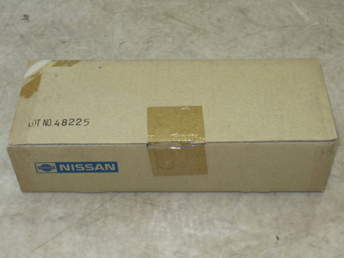 予備用等に！日産CA33マキシマ純正エアコンフィルター未使用品 503328-9060 B727B79925 VQ20DE VQ30DE 引き取り大歓迎！ _画像1