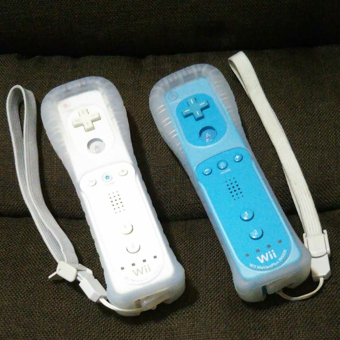 Nintendo Wii WiiU用 リモコンプラス セット（ホワイト・ブルー）