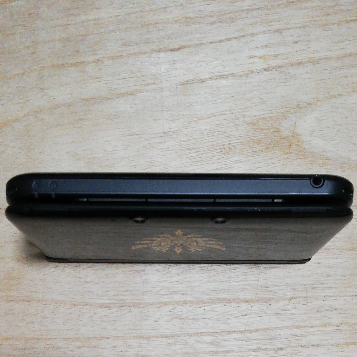 ニンテンドー3DS LL　モンスターハンター4 仕様　ゴア・マガラ　ブラック　本体　3DSLL 