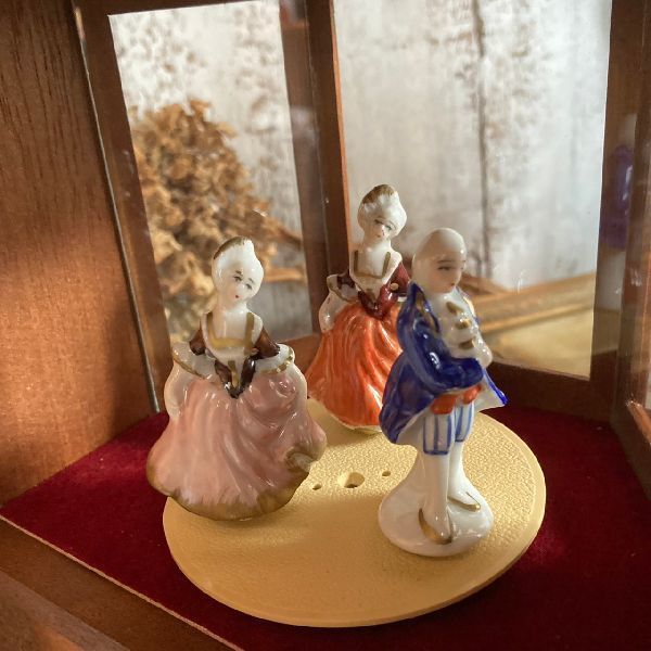 ≫ヴィンテージ*ミュージカルボックス*陶器人形からくりオルゴール付き
