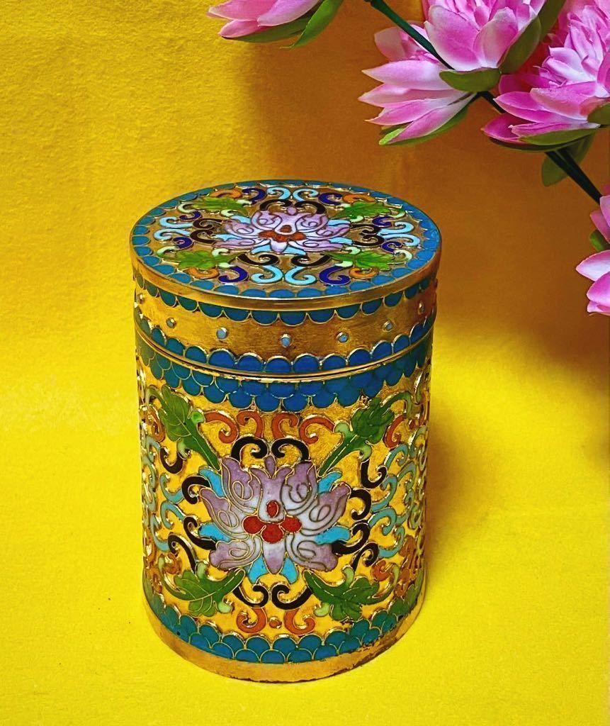 中国 景泰藍》豪華絢爛 「景泰藍」(七宝焼) 金彩装飾(唐蓮花紋 中国 景泰藍》豪華絢爛 「景泰藍」(七宝焼) 金彩装飾(唐蓮花紋