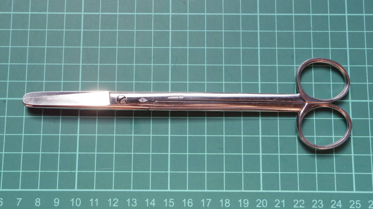 新品 外科手術剪刀 18cm直型 旧ミズホ(鉗子 鑷子 持針器 鈎 剥離子 開創器) 医療器具 外科 整形外科 手術