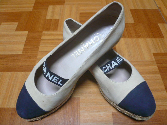 ☆CHANEL シャネルフラットシューズ ベージュ 靴小物 日本最大級の品揃え エスパドリーユ ブラック 贈呈