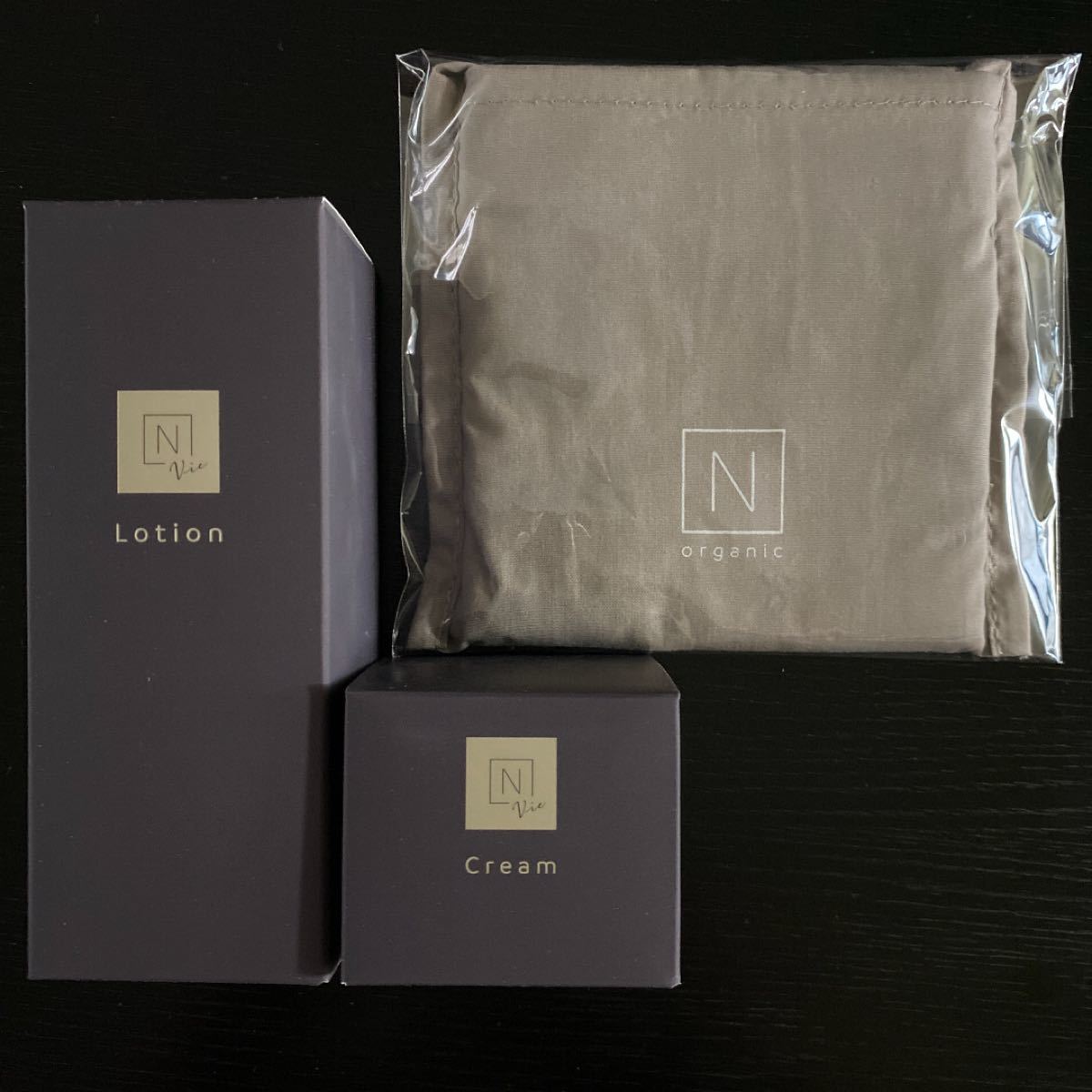 NオーガニックVie ローション&クリームセット・エコバッグ NオーガニックVie ローション&クリームセット・エコバッグ