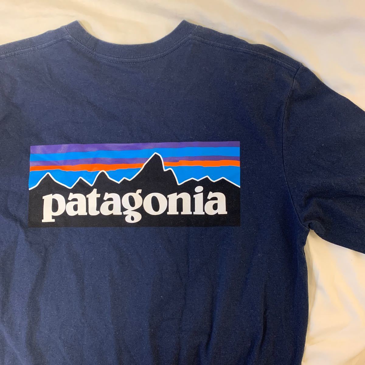 PatagoniaのネイビーロングTシャツです: )                 サイズはXSです！！