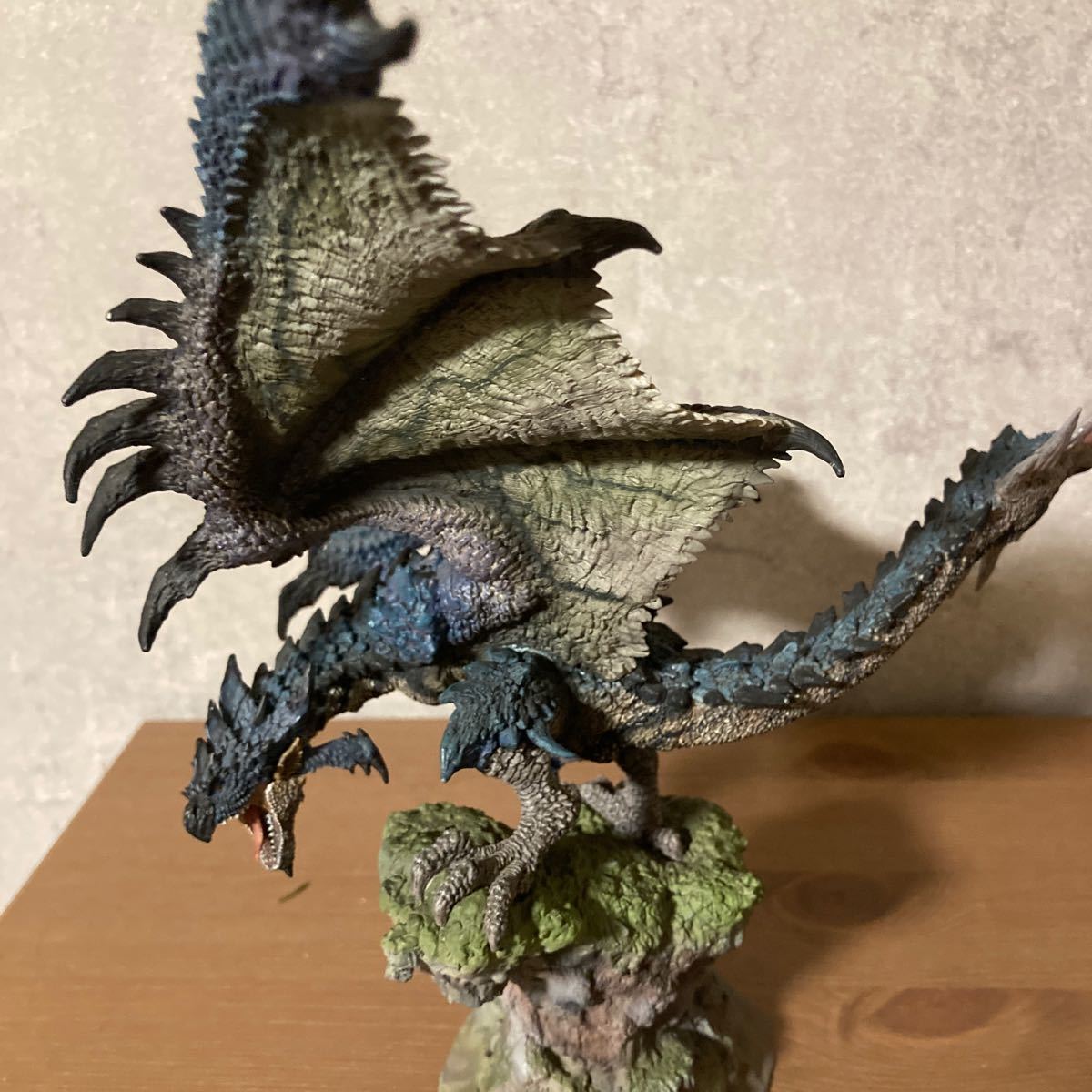 本物品質の - モンスターハンター フィギュア リオレウス希少種 - 安い