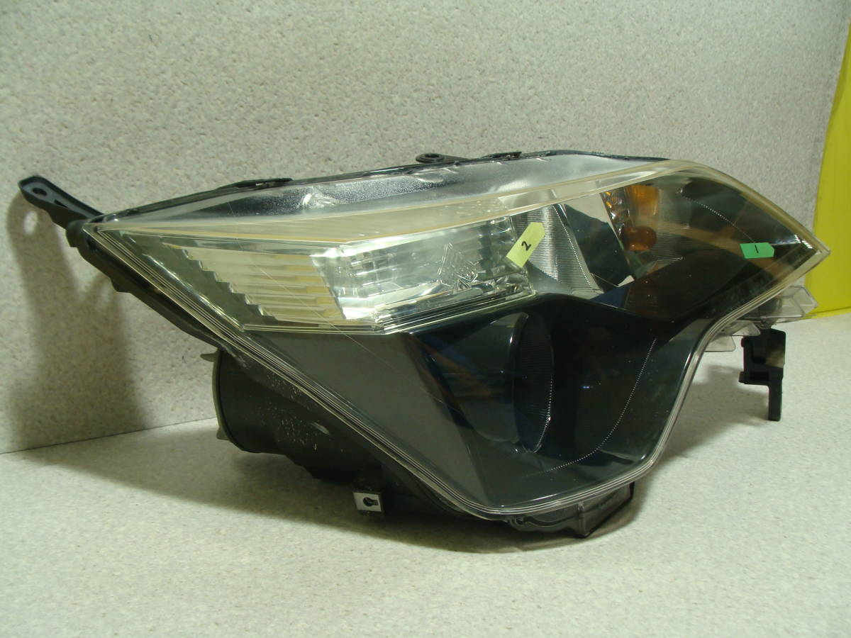 77HD5904　NCP141　スペイド　HID　ヘッドライト　右　52-261　81110-52F50_画像3