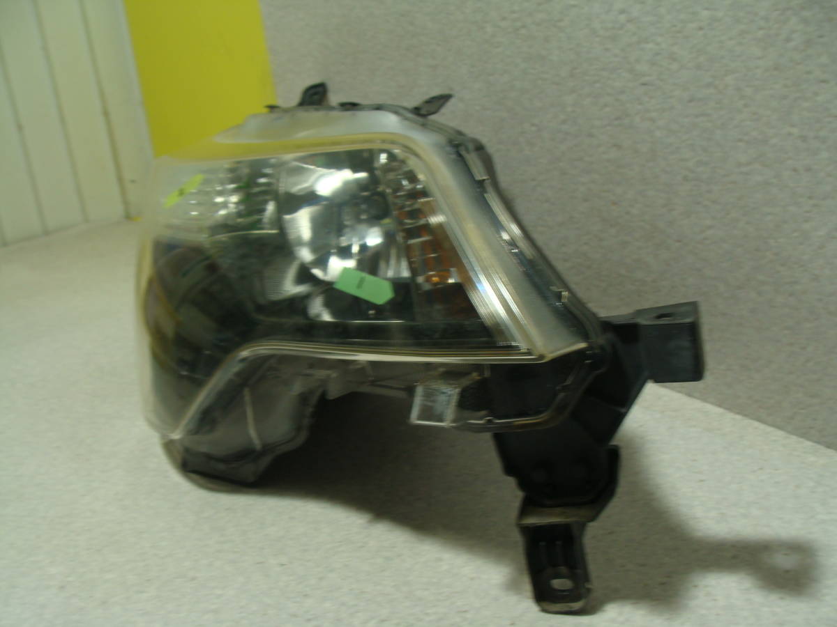 77HD5904　NCP141　スペイド　HID　ヘッドライト　右　52-261　81110-52F50_画像2