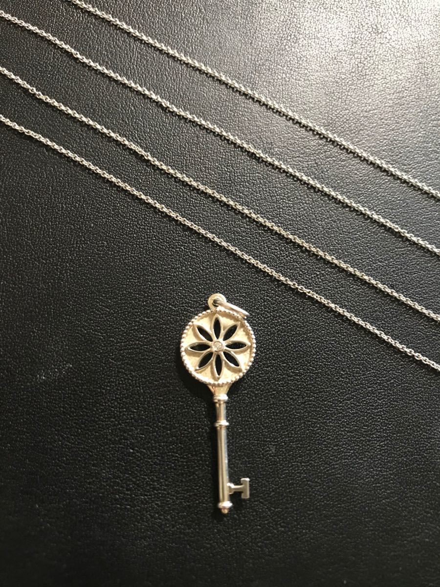 正規品】Tiffany ネックレス デイジーキー ペンダント ダイヤ