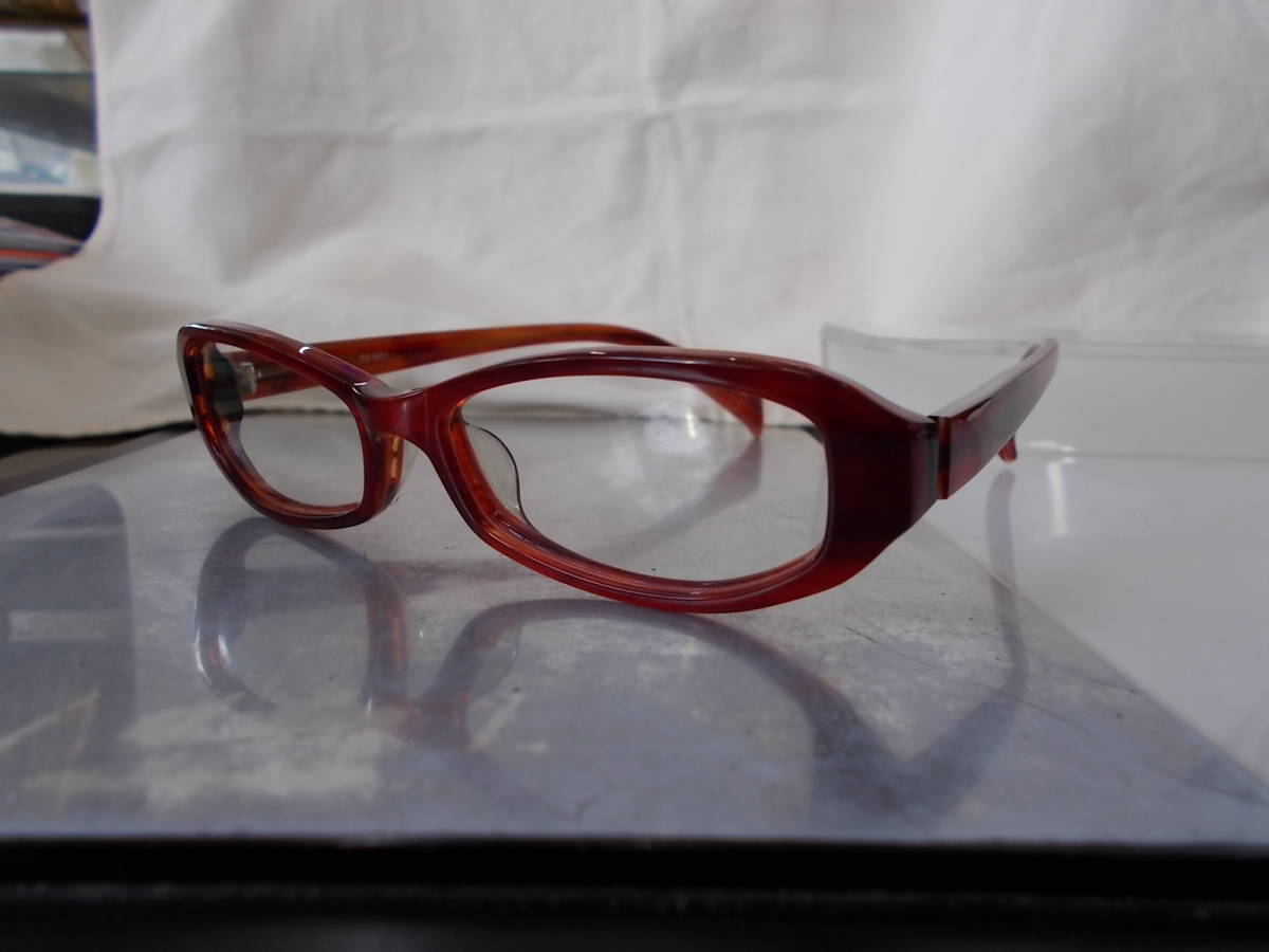 お洒落な 眼鏡フレーム 72-501-C4　サイズ：52□16-140_画像3