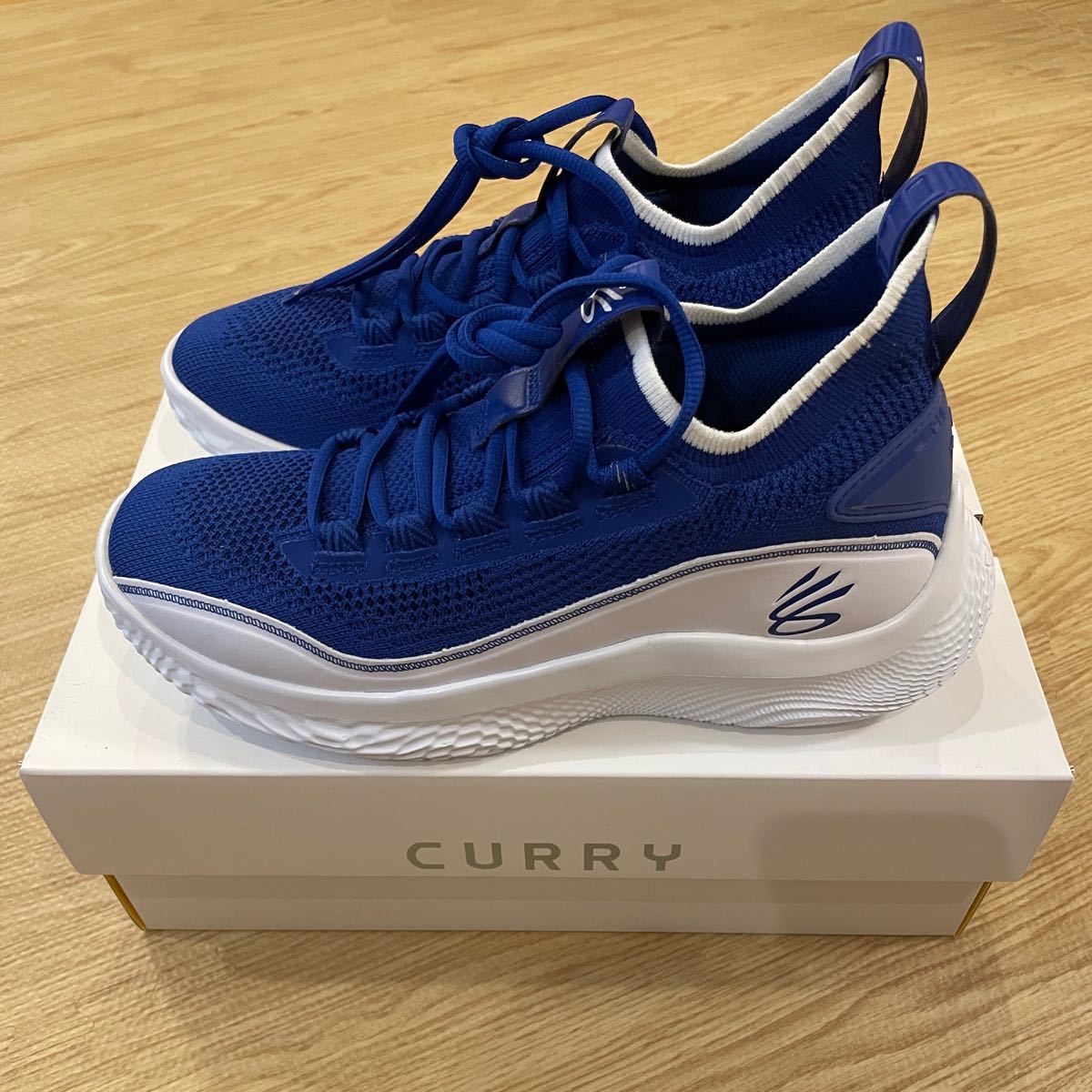【新品】UA CURRY 8 アンダーアーマー カリー 8 FLOW ブルー 27cm 【新品】UA CURRY 8 アンダーアーマー カリー 8 FLOW ブルー 27cm