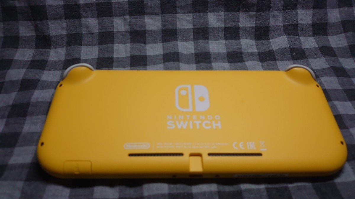 Nintendo Switch Lite イエロー 美品