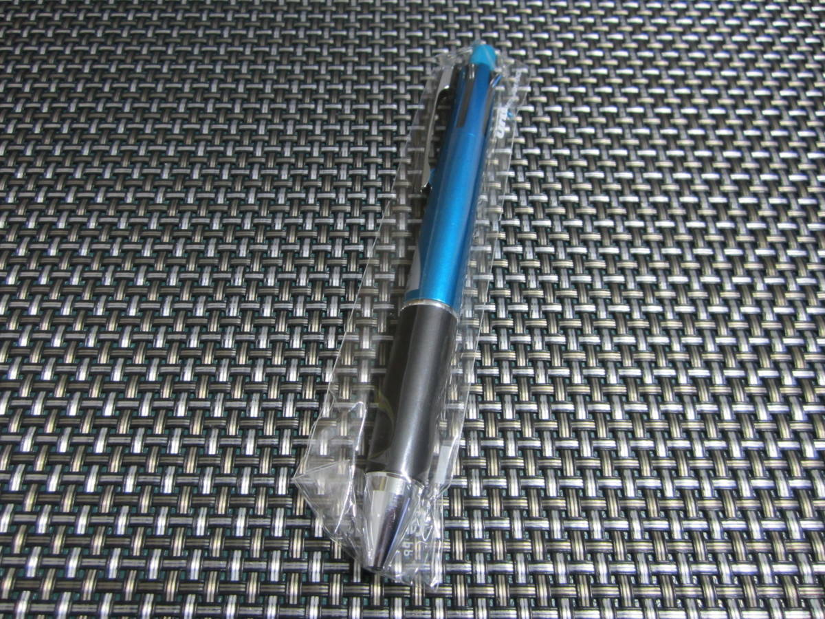 ☆必需品！新品未開封☆三菱鉛筆 多機能ペン ジェットストリーム 0.7ボールペン 0.5シャープペン MSXE5-1000-07.8 ライトブルー(*^^)v_画像1