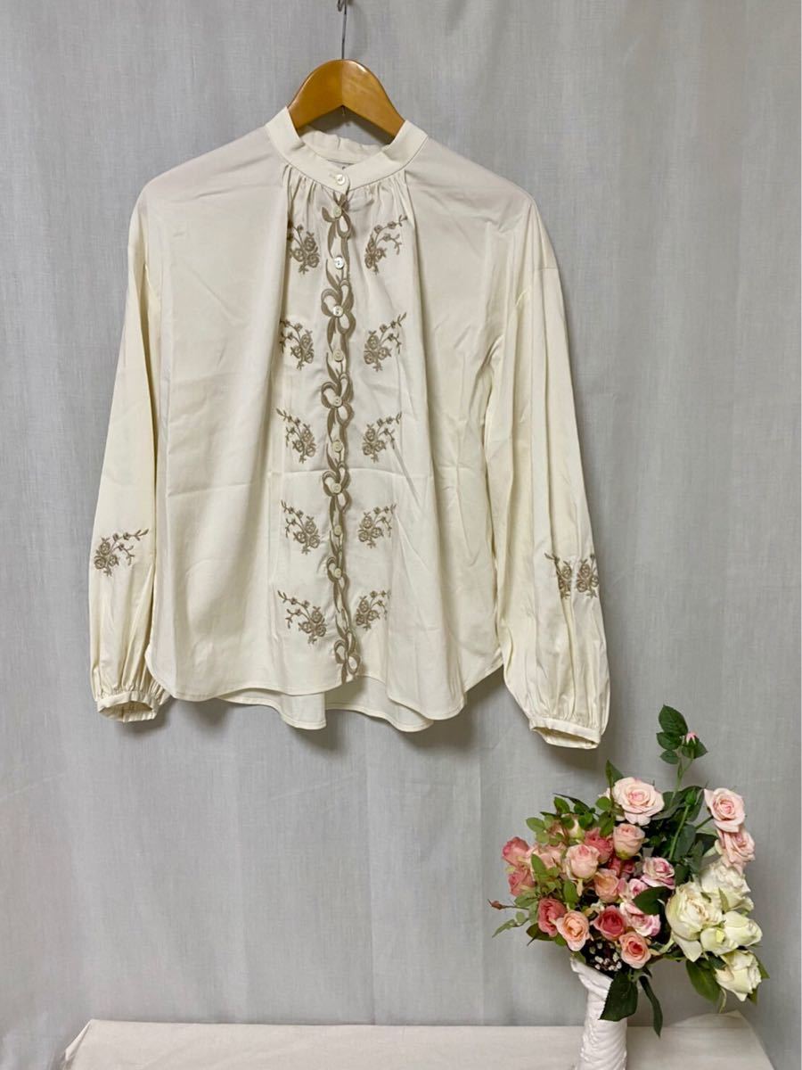 クラネ正規品！！新品紙タグ付き★VINTAGE FLOWER EMBROIDERY SHIRTヴィンテージフラワー刺繍ブラウス