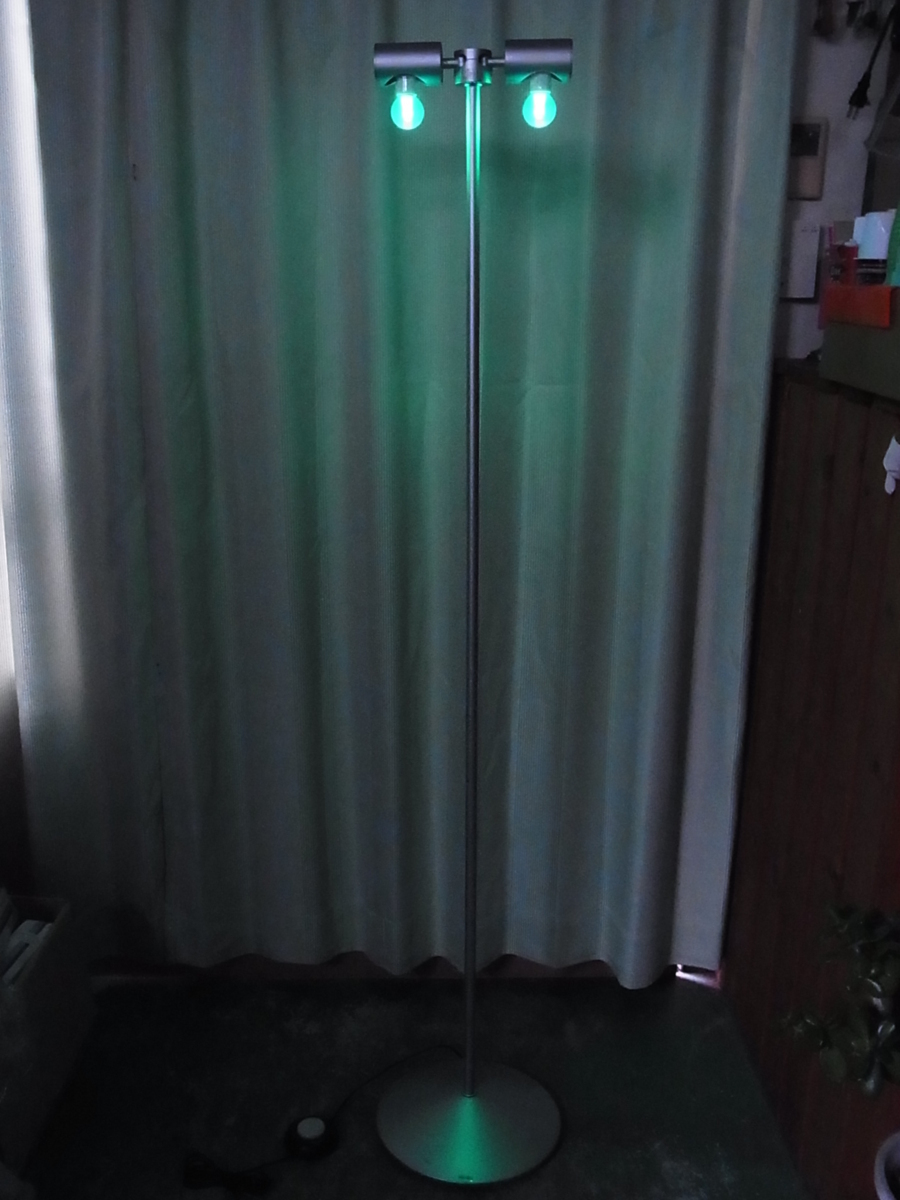 堅実な究極の □□【即決】KOIZUMI インテリアスタンド LEDのグリーン
