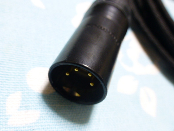 Final D8000 SONOROUS 用ケーブル MOGAMI 2534 200cm XLR Final D8000 SONOROUS 用ケーブル MOGAMI 2534 200cm XLR