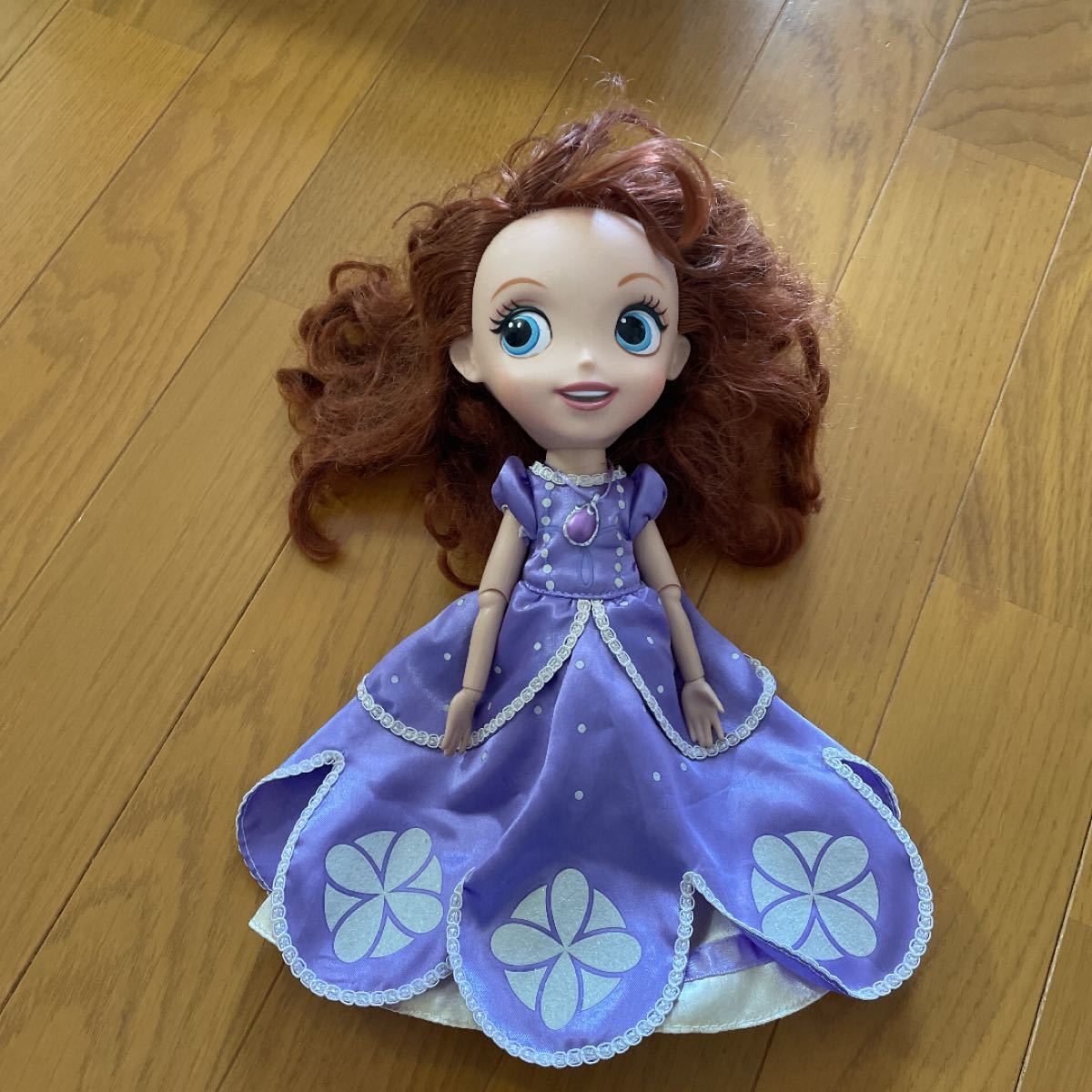 Paypayフリマ 小さなプリンセスソフィア人形 歌います Paypayフリマ 小さなプリンセスソフィア人形 歌います