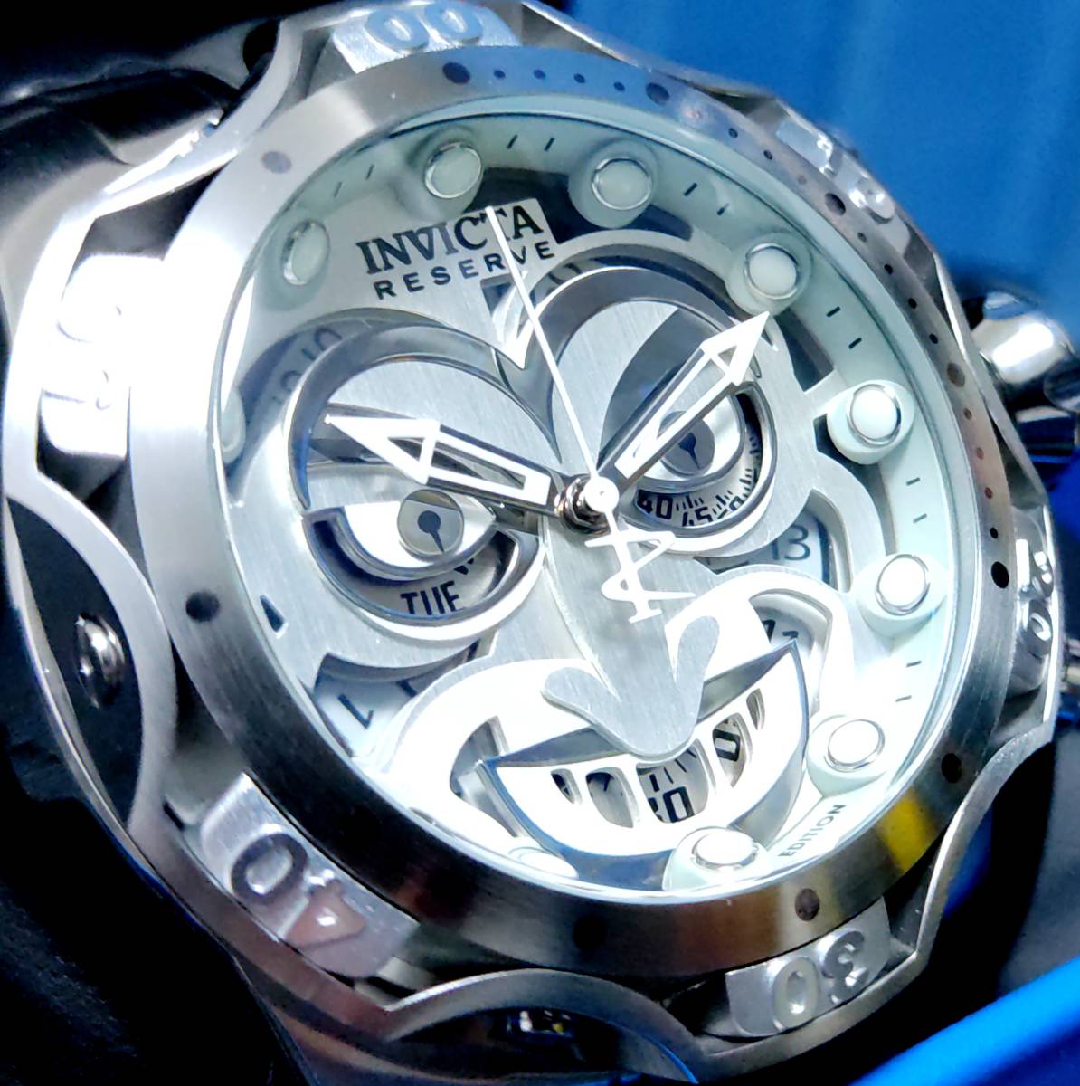 世界4000個限定 INVICTA インビクタ バットマン×ジョーカー 腕時計