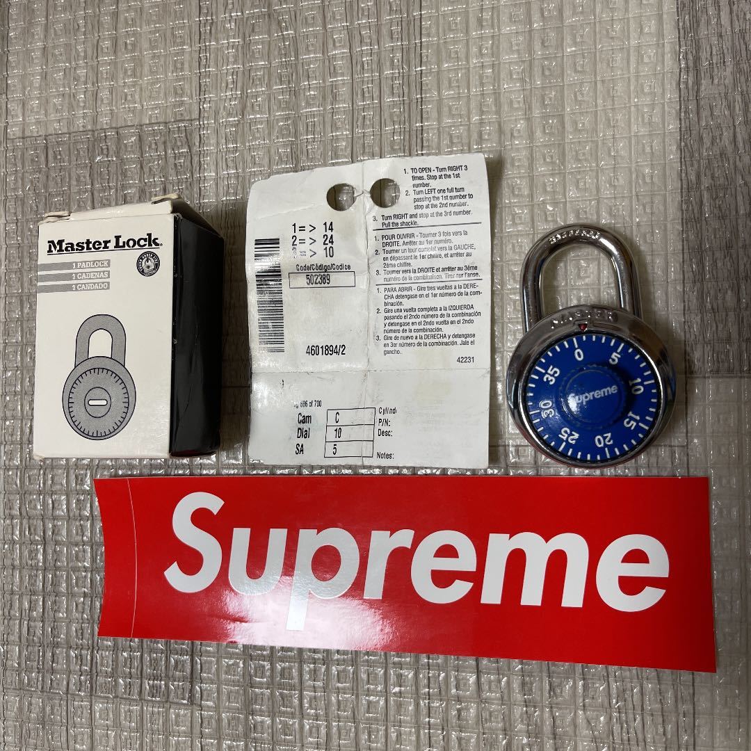 希少品！ SUPREME Supreme シュプリーム キーホルダー MASTER lock Logo 南京錠 鍵 マスターロック ブルーシルバー 青  銀 Combination 公式