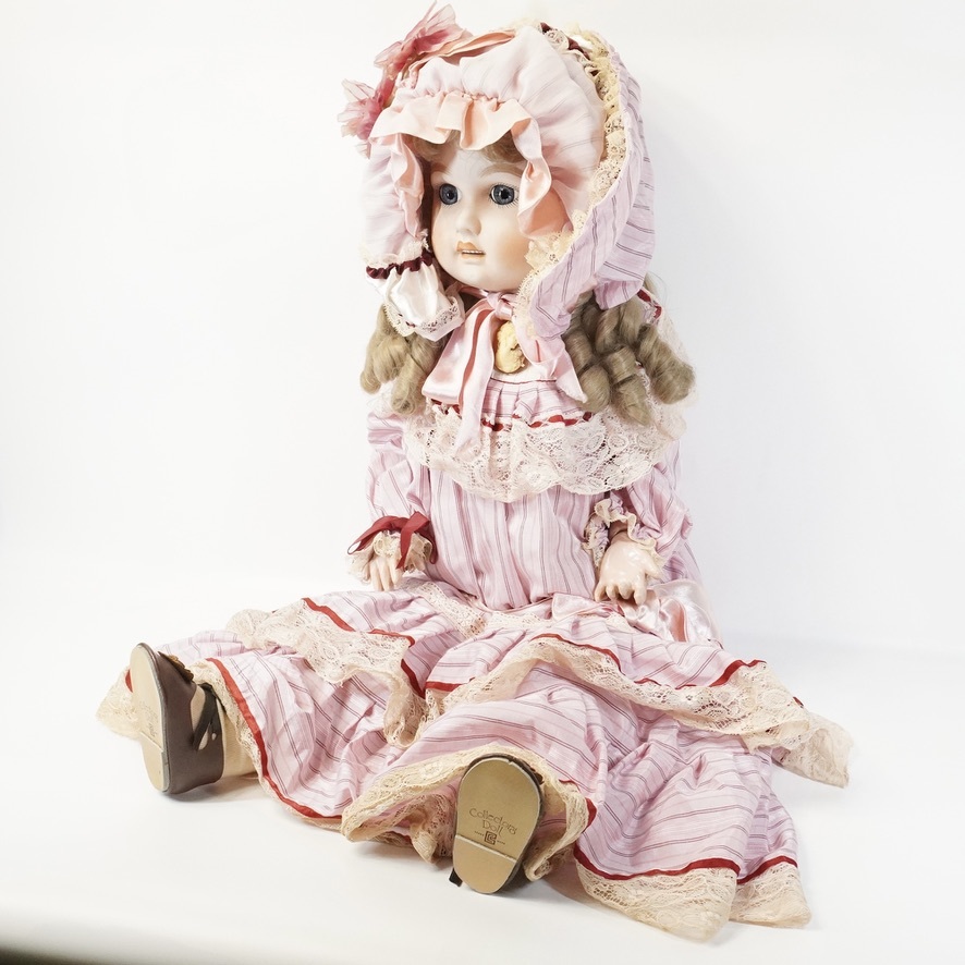 昭和ビンテージ　ビスクドール　西洋人形 　Collectors Doll　コレクターズドール製　ベベドール　 ペーパーウェイトアイ　高さ75㎝　ATN_画像2
