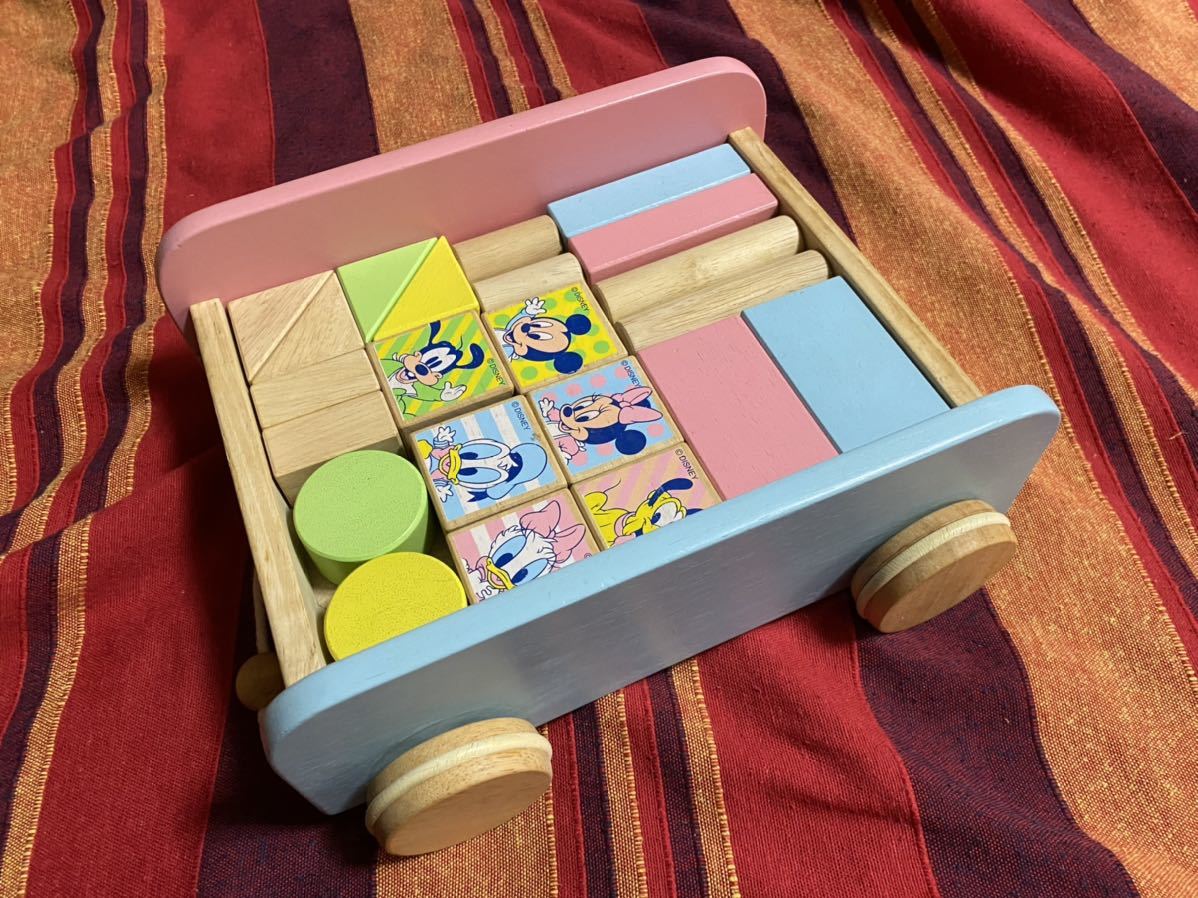 BABY MICKEY & FRIENDS 積み木 木製玩具 引き車　ミッキーマウス