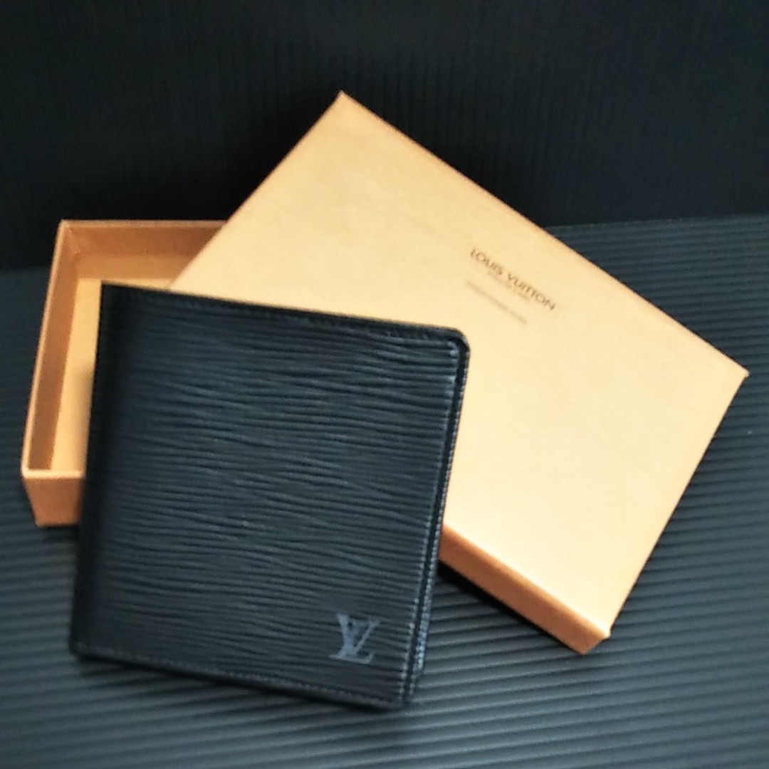 ルイヴィトン 財布 2つ折り財布 LOUIS VUITTON ルイヴィトンエピ ルイヴィトン 財布 2つ折り財布 LOUIS VUITTON ルイヴィトンエピ