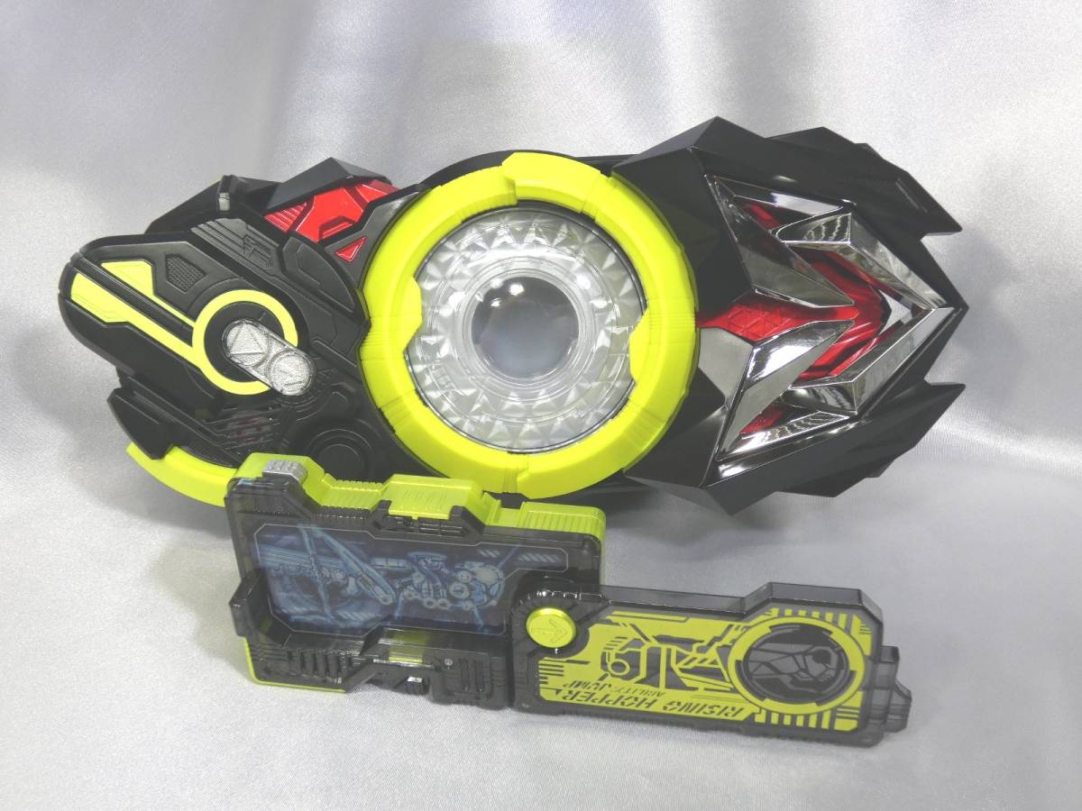 重塗装】ゼロワンドライバー&プログライズキー 発光&音量 重塗装】ゼロワンドライバー&プログライズキー 発光&音量