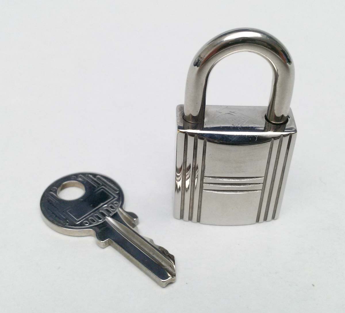 美品】エルメス カデナ 鍵 南京錠 66番 バーキン ケリーピコタン等付属