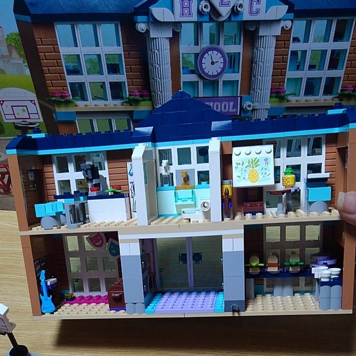 LEGO 41682 フレンズ ハートレイクシティの学校 1度組み立て新品同様美