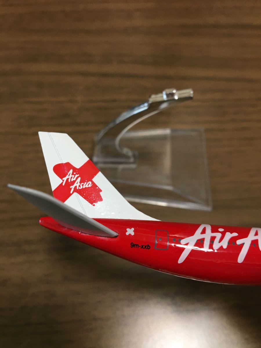 エアアジア エアバス A330-300 フィギュア 航空機番号9m-xxb エアアジア エアバス A330-300 フィギュア 航空機番号9m-xxb
