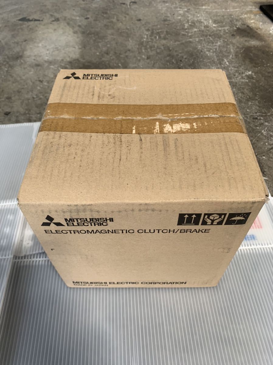 ff1997 送料無料 三菱 パウダクラッチ ZA-2.5Y1 未使用品 ...