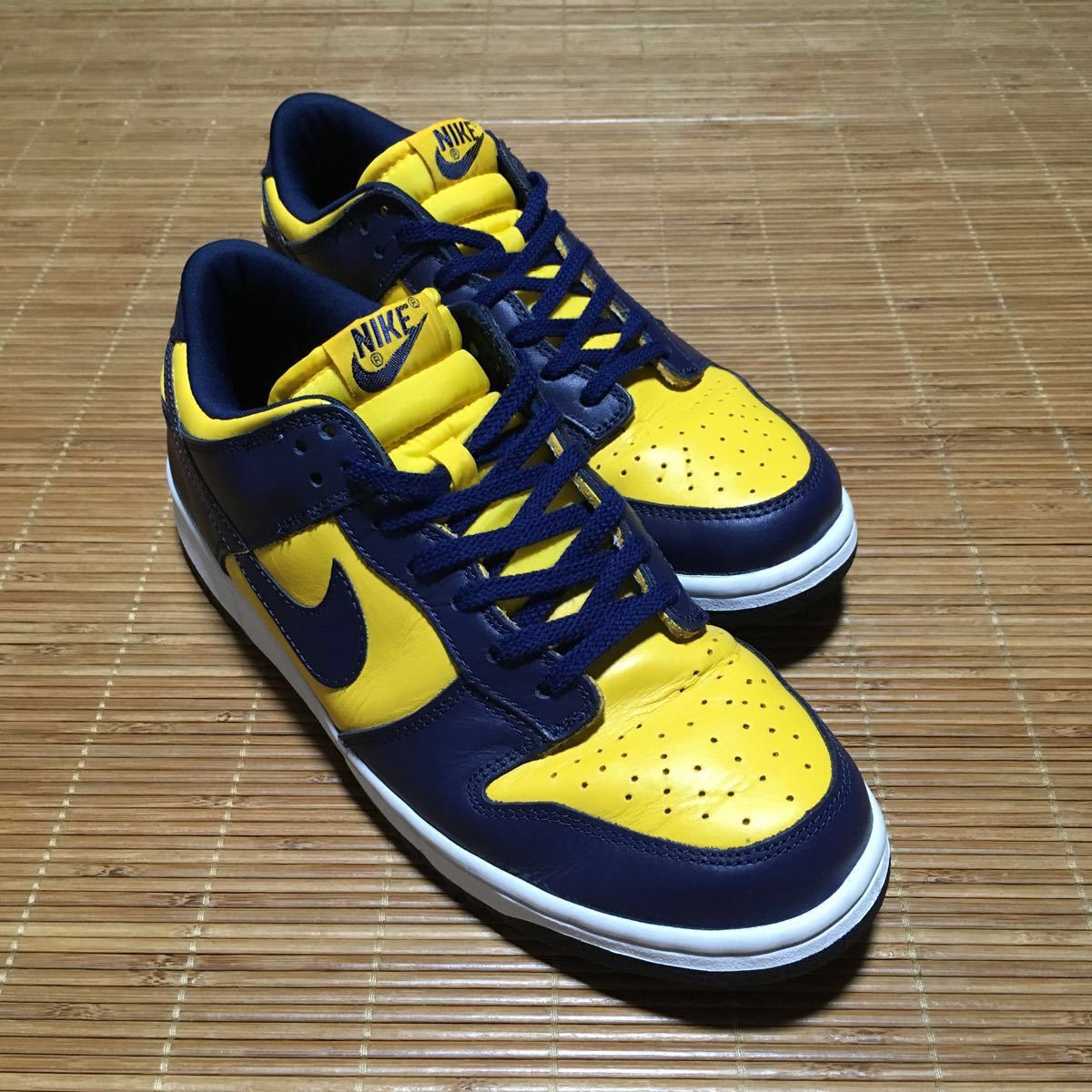 極 2002年製 Nike Dunk Low michigan ミシガン us10.5 28.5cm 紺黄 紺 ...