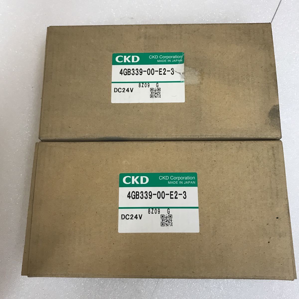 TK4206 未使用保管品 CKD VALVE 4GB339-00-E2-3 4Gシリーズ TK4206 未使用保管品 CKD VALVE 4GB339-00-E2-3 4Gシリーズ