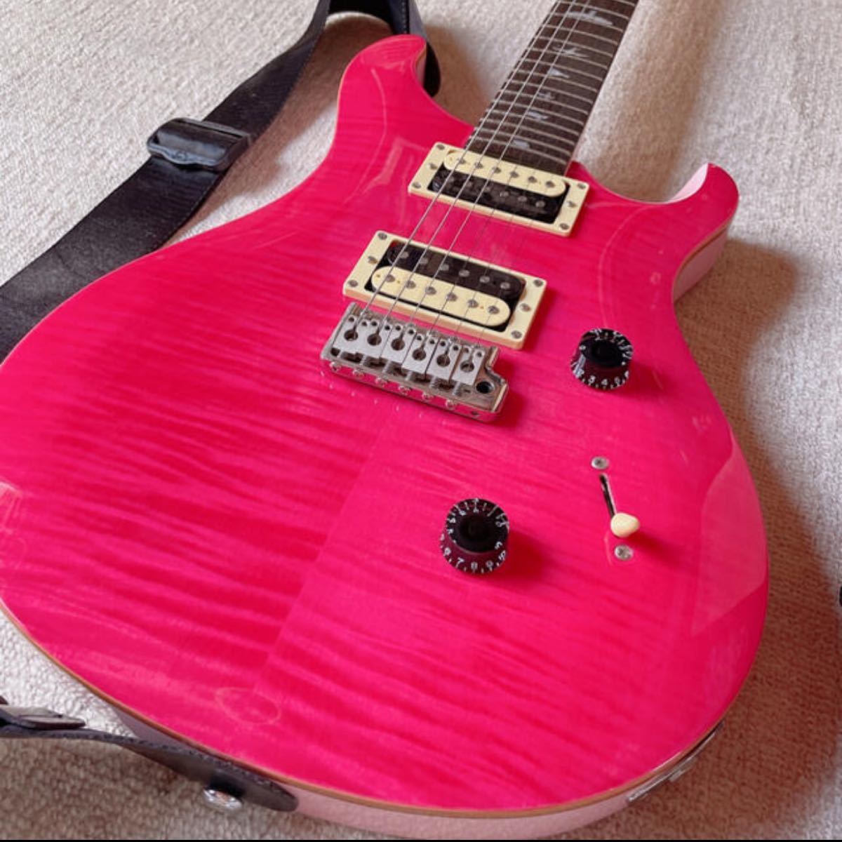 PRS SE custom 限定ピンクカラー エレキギター|Yahoo!フリマ PRS SE custom 限定ピンクカラー エレキギター|Yahoo!フリマ