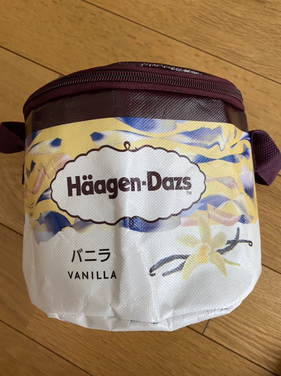 ☆未使用　非売品　ハーゲンダッツ　保冷バッグ エコバッグ バニラ　Hagen-Dazs クーラーボックス ミニカップ アイスクリーム