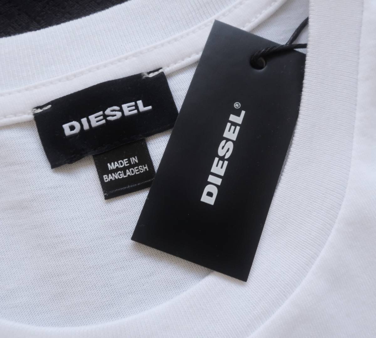 新品★ディーゼル DIESEL★大きいサイズ★ホワイト グラフィック Tシャツ★ブラック ロゴプリント 白 黒 モノトーン XXL★604_画像4