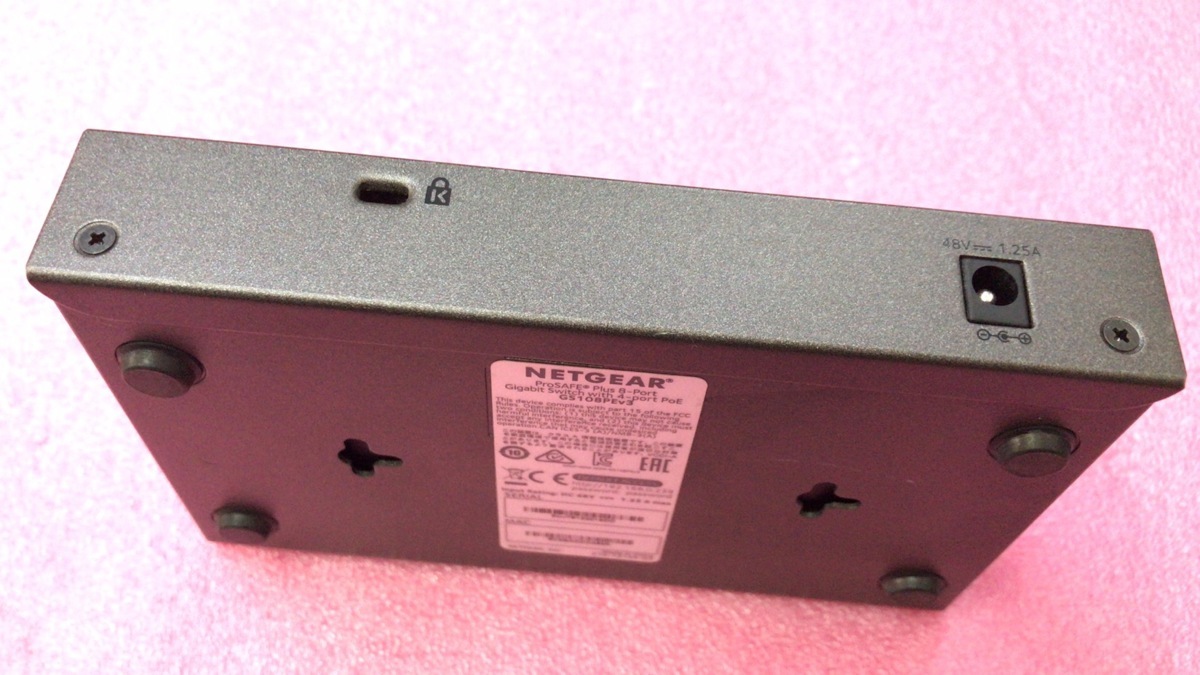 2310130*NETGEAR GS108PE ProSafe Plus Switch 8 порт Gigabit Switch With 4 порт PoE GS108PE электризация проверка только адаптор нет 