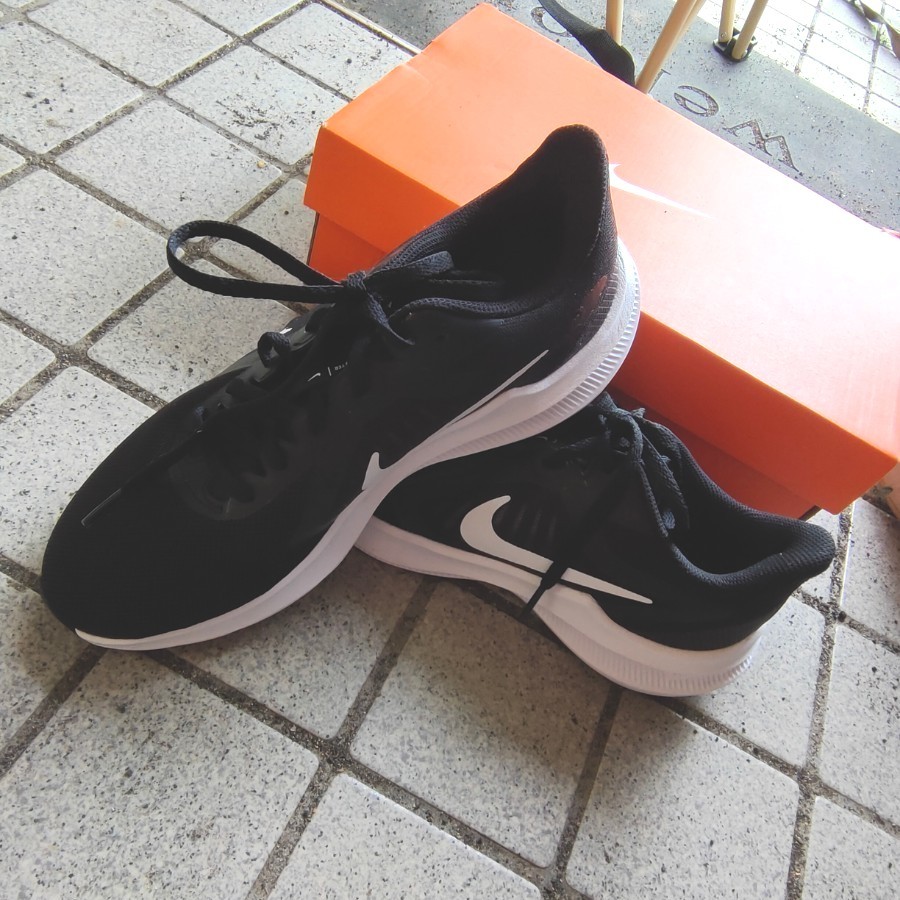 NIKE ナイキ ダウンシフター 10 ランニングシューズ C19984-0001 23 5cm|PayPayフリマ 23.5cm NIKEナイキ ランニングシューズ ダウンシフター10