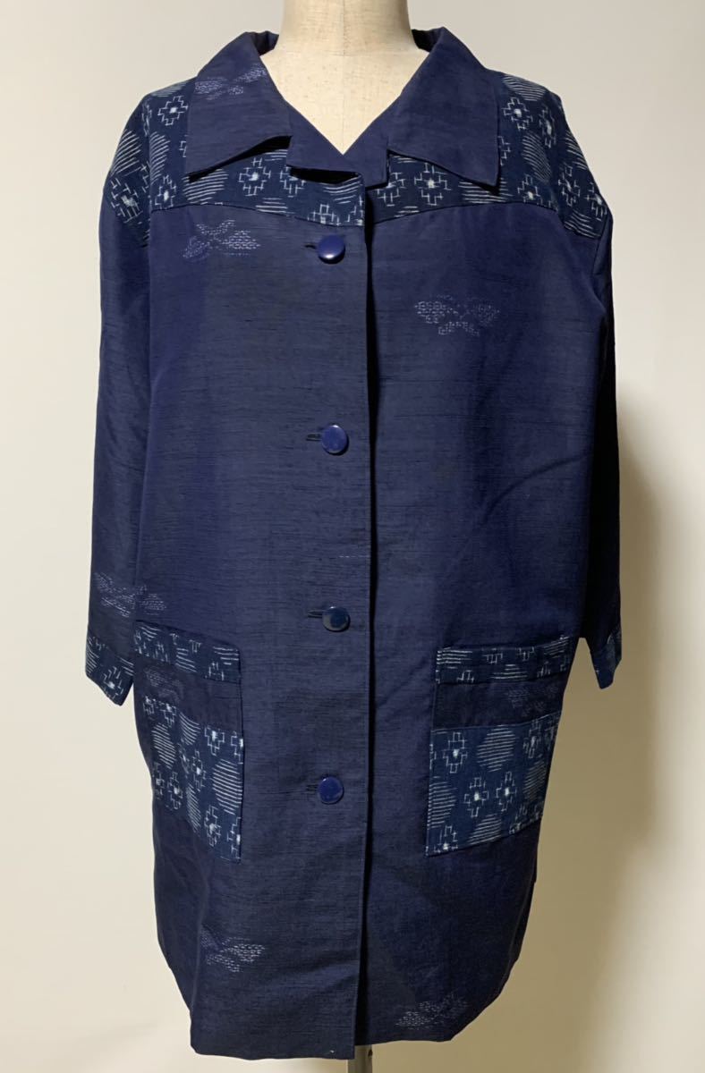 着物リメイク ハンドメイド ブラウスシャツ 藍紬織に綿絣のパッチワーク R321