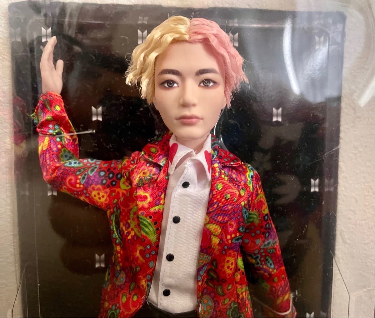 BTS V ブイ　テテ　フィギュア　ファッションドール　コアドール　未開封