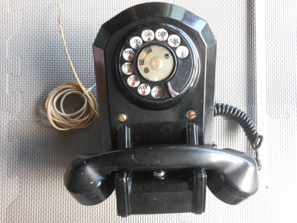 送料無料：電話機　アンティーク電話機　黒電話　動作未確認 ジャンク品　ディスプレイ用 電話機