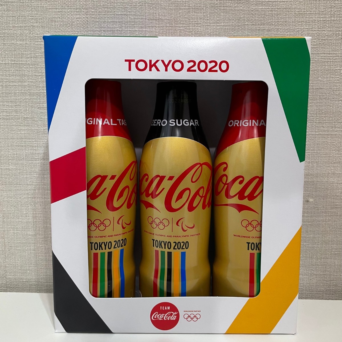 コカ・コーラスリムボトル 3本セットオリンピック限定パッケージコカ・コーラ　オリジナル　東京2020オリンピック　ゴールドデザイン