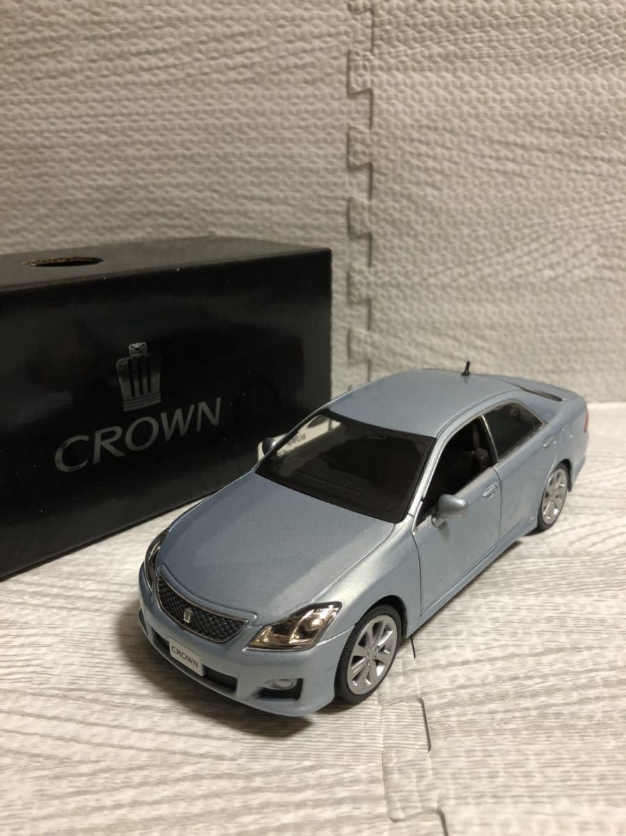 1/30 トヨタ クラウンアスリート CROWN 非売品 カラーサンプル