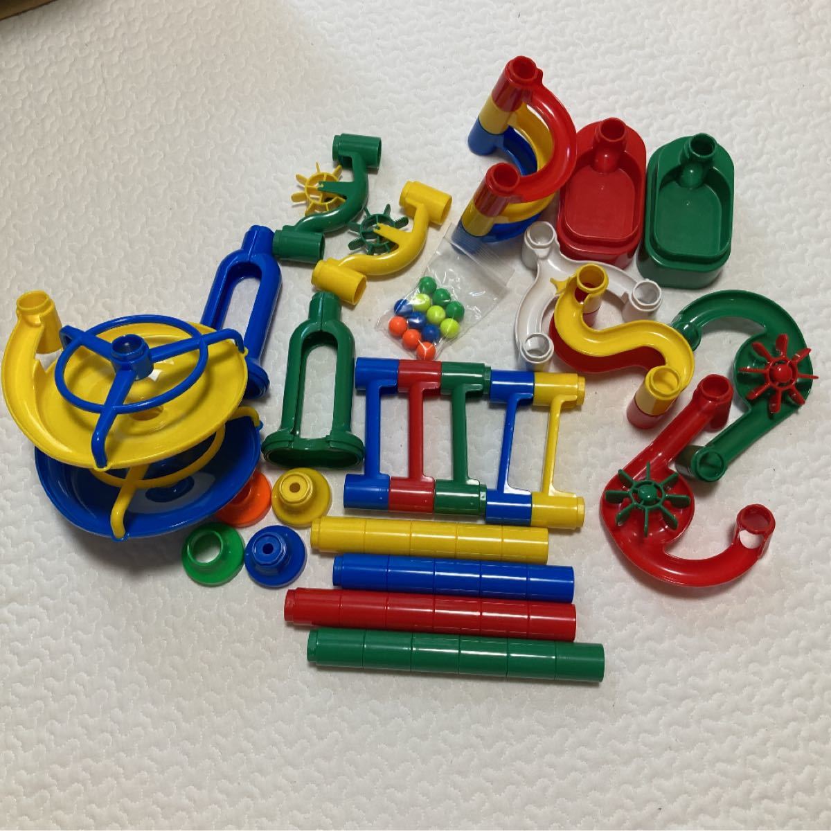 Paypayフリマ New くみくみスロープ 全57ピース ボール12個 Paypayフリマ New くみくみスロープ 全57ピース ボール12個
