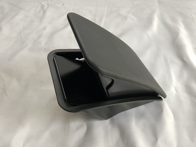 Porsche original 964 for knee protection & glove box & ash tray black leather used 