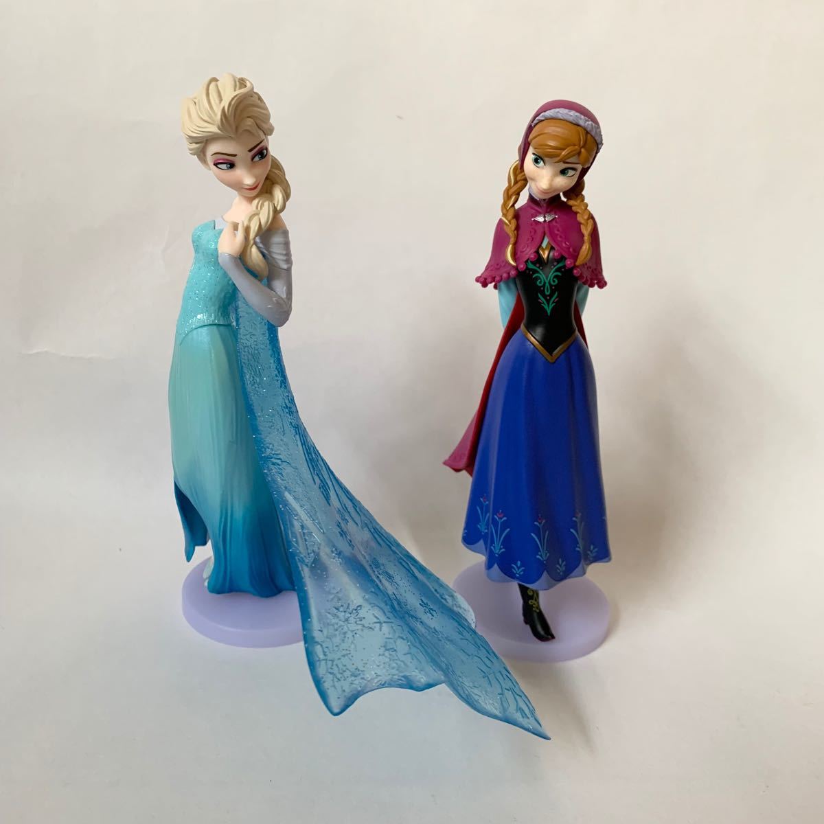 美品 アナ雪 アナと雪の女王 プレミアムフィギュア ディズニー