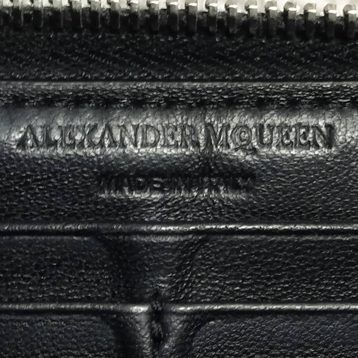 入手困難◆Alexander McQueen◆スタッズ ラウンドファスナー レザーウォレット 黒/メンズ アレキサンダーマックイーン 長財布 スカル_画像3