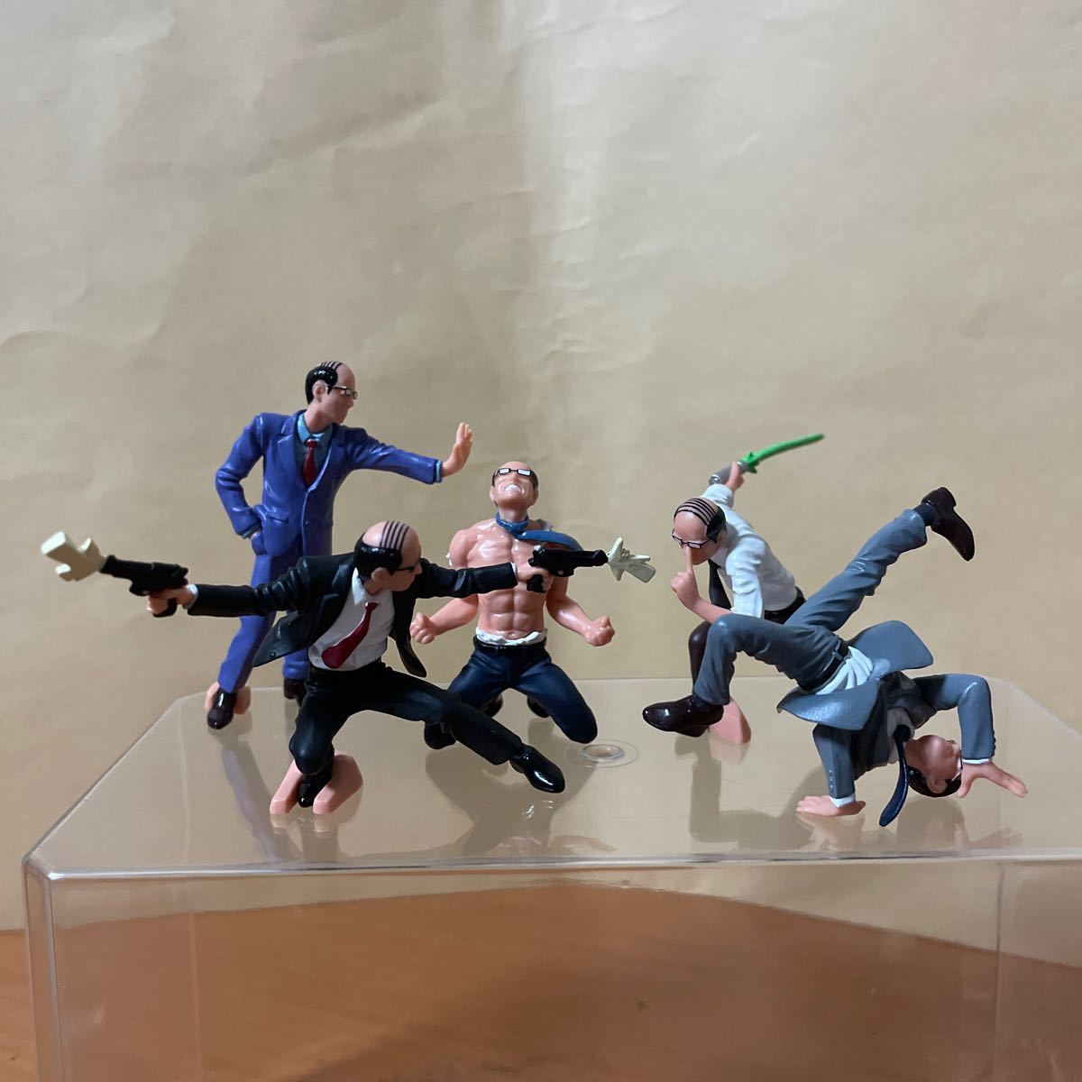 Paypayフリマ かっこいいおっさんのフィギュア ガチャガチャ カプセルトイ 全5種セット タカラトミーアーツ Paypayフリマ かっこいいおっさんのフィギュア ガチャガチャ カプセルトイ 全5種セット タカラトミーアーツ